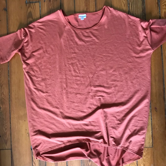 Rue lala oversized top - Picture 2 of 3